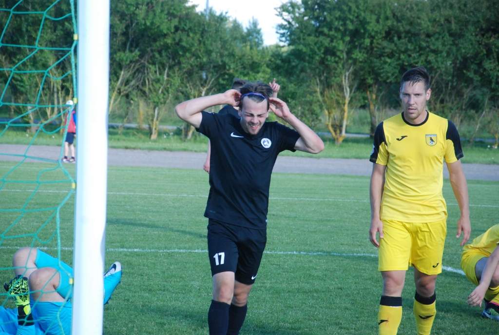 "Grobiņas SC" futbolisti pirmajā līgā piedzīvo sāpīgu pirmo zaudējumu
