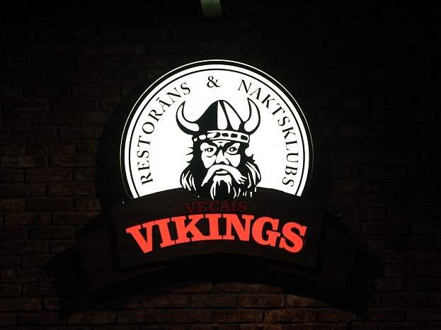 “Vecā vikinga" saimnieks paziņo par restorāna slēgšanu; kā iemeslu min dzīvesbiedres nāvi