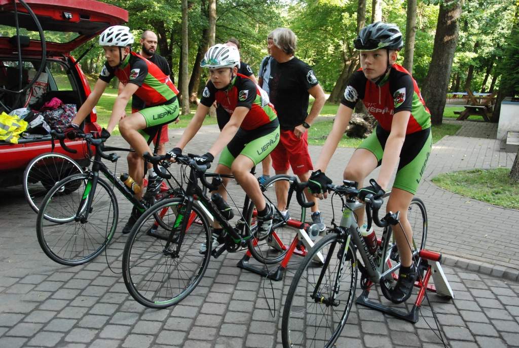 FOTO: Pieveic Liepājas velomaratonu