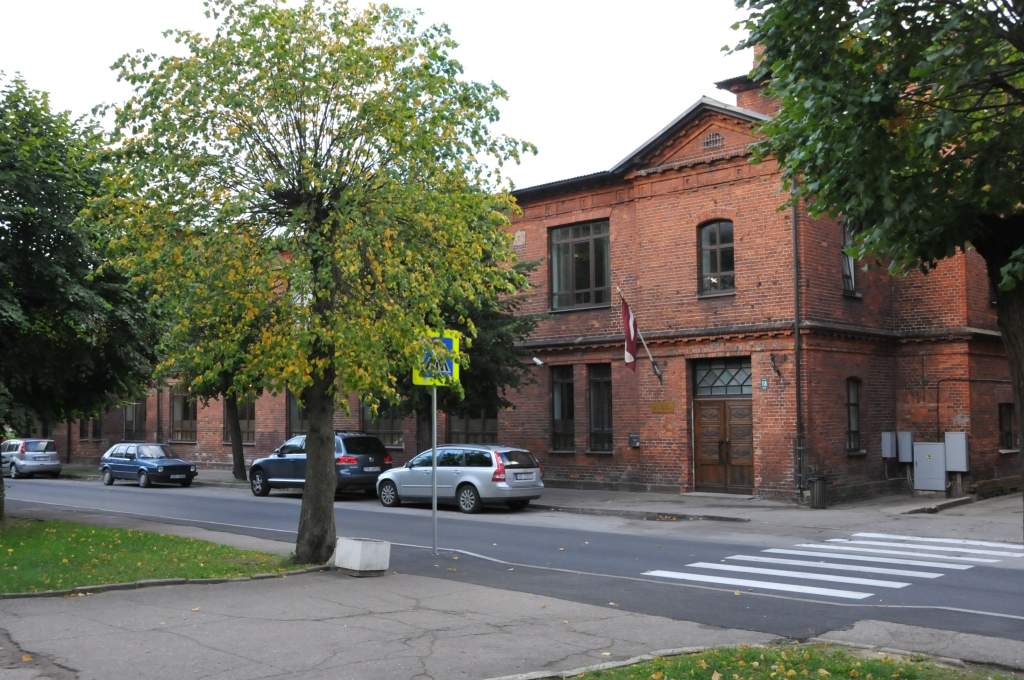 Valdība piešķir 240 tūkstošus eiro avārijas stāvokļa novēršanai LMMDV ēkās