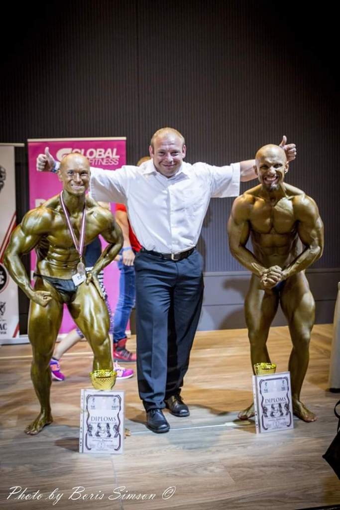 Liepājnieki piedalās fitnesa un bodibildinga sacensībās Jūrmalā