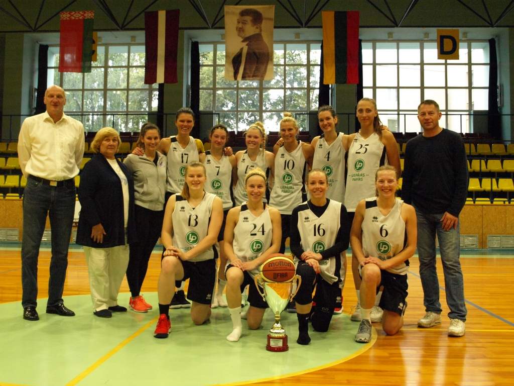 "Liepājas papīra" basketbolistes uzvar turnīrā Lietuvā