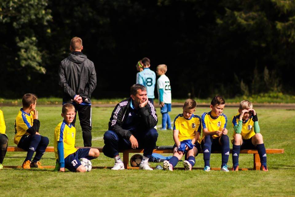 FOTO: "Grobiņas SC" futbolisti izcīna otro vietu turnīrā "Vaiņodes kauss 2017"