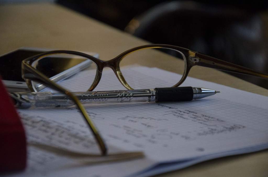 Iespēja tikties ar dzejniekiem Aivaru Eipuru un Guntu Šnipki