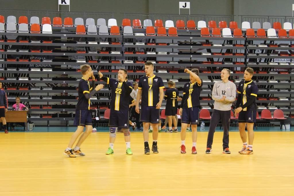 Latvijas jaunatnes čempionātu uzsāk ar četrām uzvarām