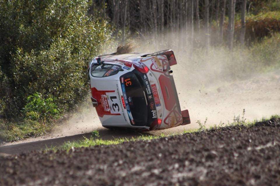 VIDEO: Mārtiņš Sesks rallijā "Rally Liepāja" uzmet kūleni