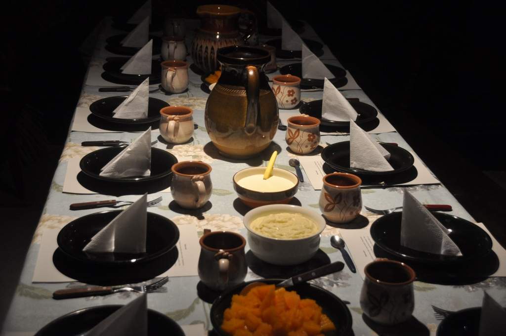 FOTO: Liepājas muzejā bauda senās latviešu putras