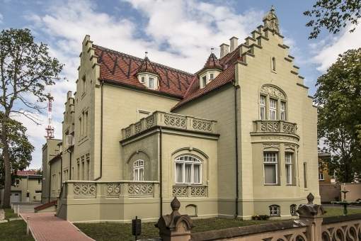 Liepājas vizuālās mākslas izstādē būs skatāmi 58 mākslinieku 70 darbi