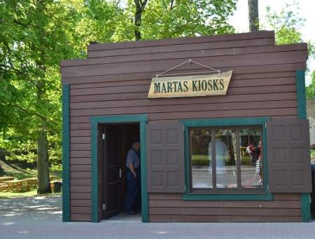 ''Martas kiosks'' Grobiņā pagarina darba laiku