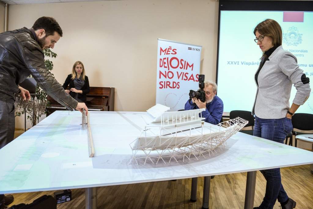 FOTO: Dziesmu un deju svētkos piedalīsies teju 40 000 dalībnieku