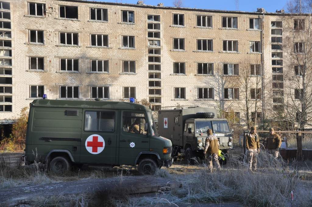 FOTO: Skrundā aizvadītas zemessardzes taktiskās mācības