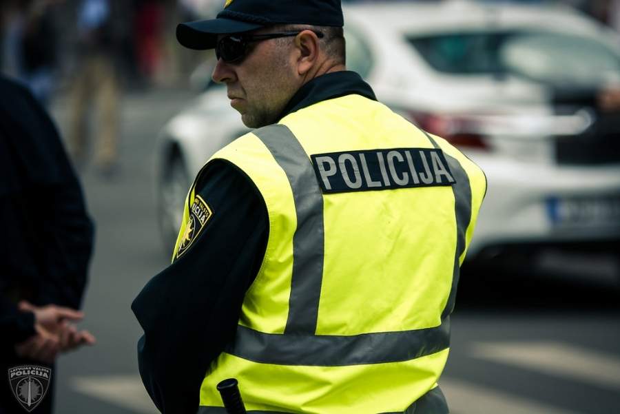 Par bezdarbību piecgadīgā liepājnieka pazušanas laikā no darba atbrīvo policijas darbinieci