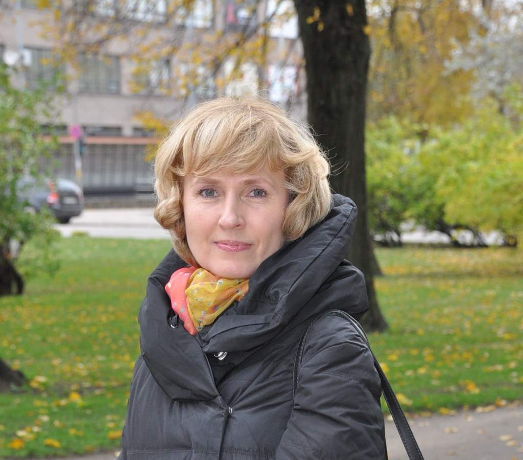 30 gadi Iedomāti Nepārspējamā Trokšņa Iracionālas Sintēzes