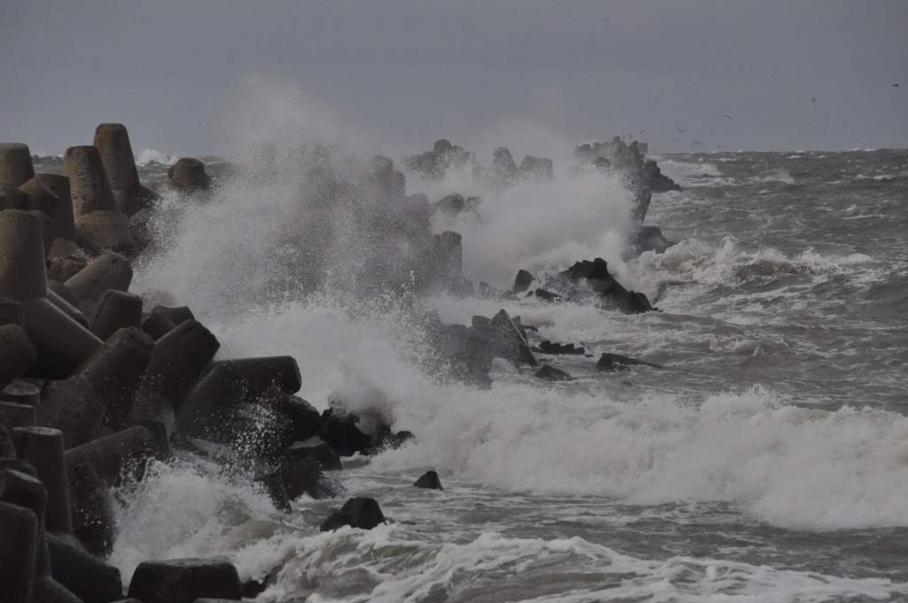 Liepājā vējš brāzmās sasniedzis 27 metrus sekundē