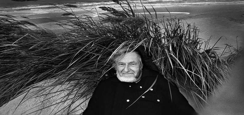 Olafa Gūtmaņa (1927-2012) fotoportretu izstādes atklāšana