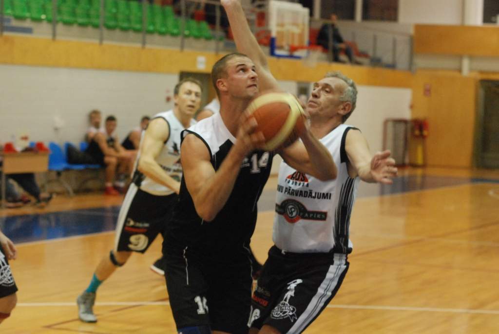 Sāksies Grobiņas novada meistarsacīkstes basketbolā