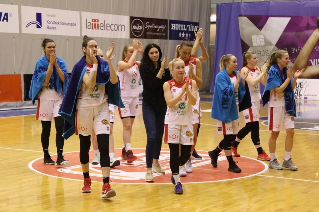 FOTO: "Liepājas papīrs/LSSS" atzīst "TTT Rīgas" pārākumu