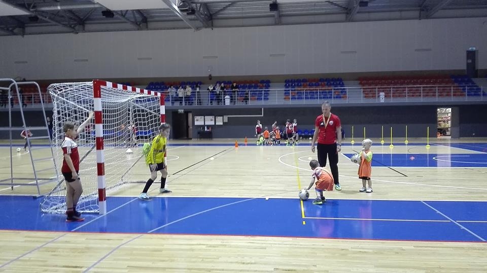 Futbola klubs "Nīca" bērnus gaidīs uz pirmo treniņu