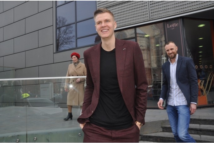 Porziņģis Visu zvaigžņu spēlē izraudzīts starp rezerves spēlētājiem