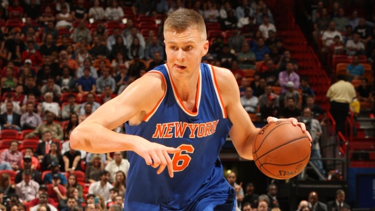 Porziņģis ar 19 punktiem palīdz ''Knicks'' vienībai pārtraukt zaudējumu sēriju