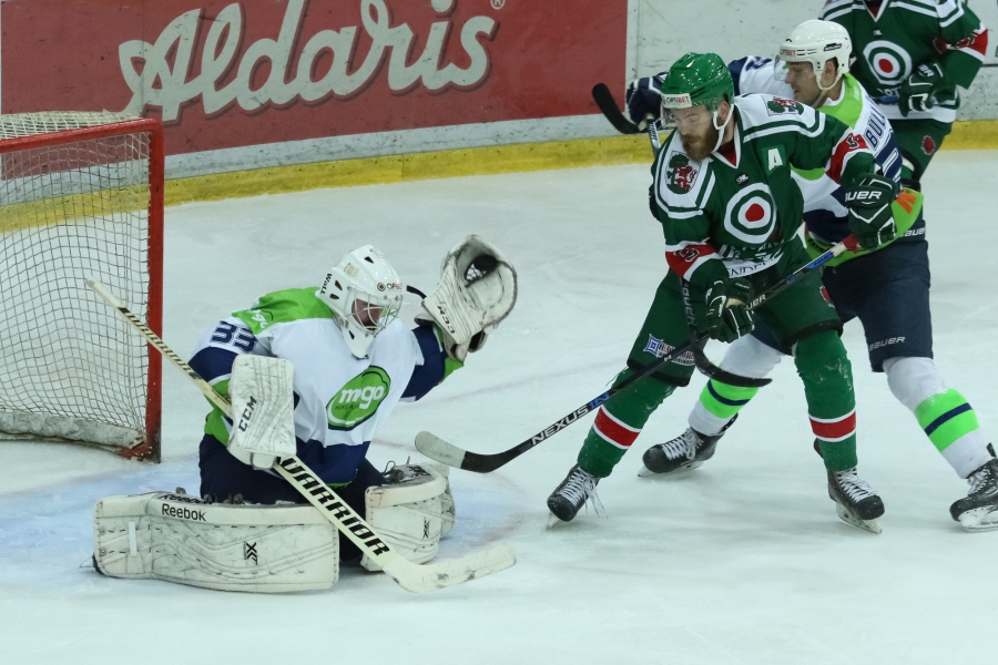 Virslīgas līdervienību cīņā "Mogo" hokejisti spraigā cīņā pieveic "Liepāja"/"Optibet"