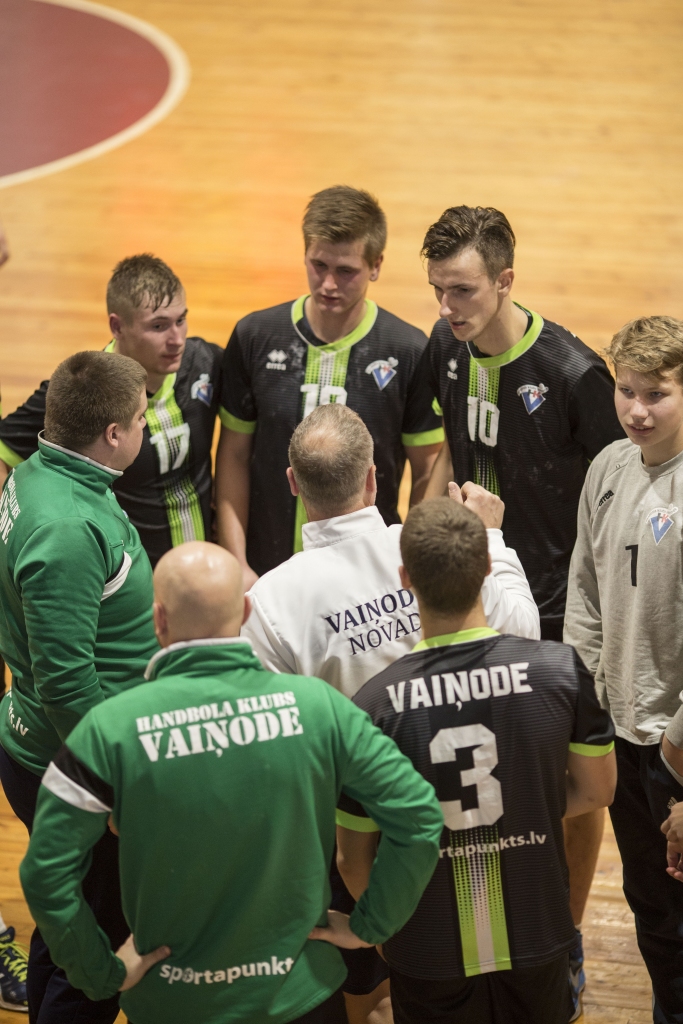 "Vaiņodes" handbolisti piekāpjas "MSĢ/LAT-Hertz" vienībai