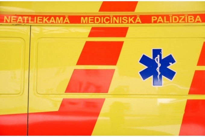  Gripas epidēmijas laikā saslimušajam jāpaliek mājās un nekavējoties jāsazinās ar savu ģimenes ārstu