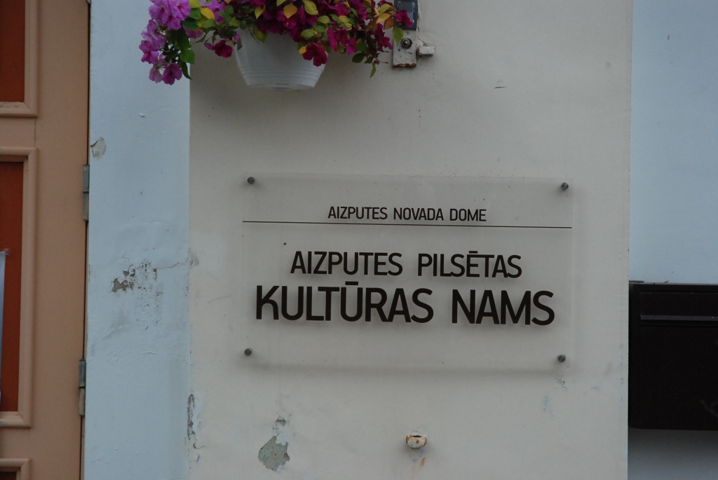 Aizputes kolektīvu vadītājiem apstiprina atalgojumu