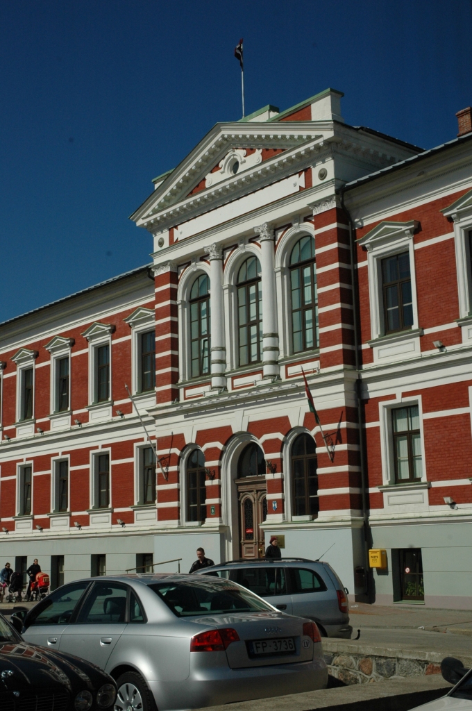 Lems par investīcijām paredzēto 2,9 miljonu eiro iekļaušanu Liepājas pašvaldības budžetā