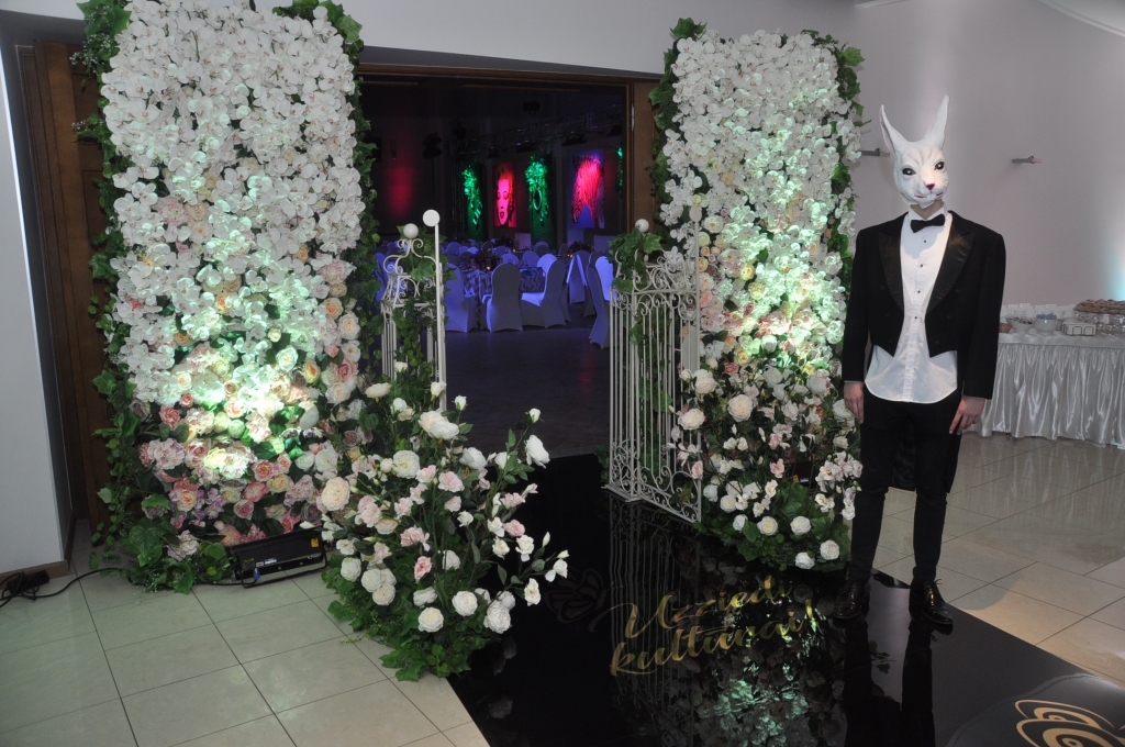 FOTO: Svinīgā ceremonijā pasniedz Liepājas kultūras gada balvas; izrāde "Precības" kļūst par gada notikumu