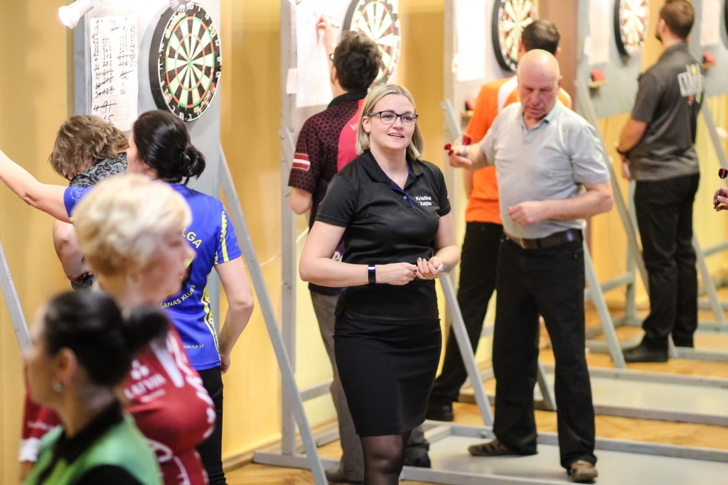 FOTO: "Vaiņodes kausa" jubilejas reizē ierodas daudz dalībnieki