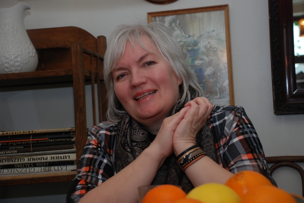 Jana Egle: “Man visvieglāk sevi ir izpaust ar rakstīto vārdu”