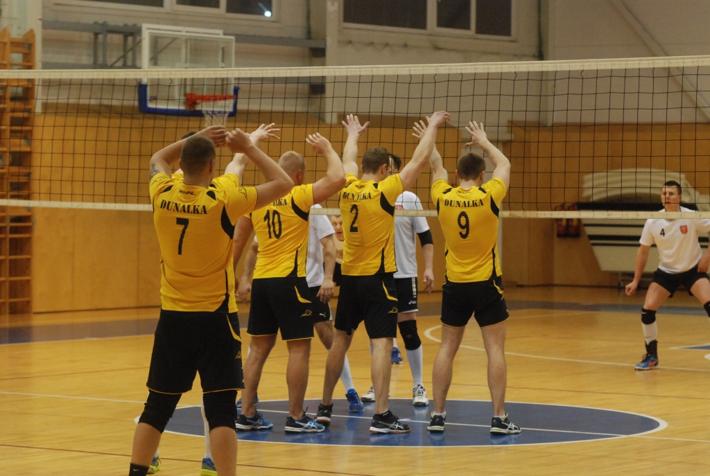 FOTO: "Aizputes" volejbolisti otro gadu pēc kārtas triumfē Lejaskurzemes novadu čempionātā