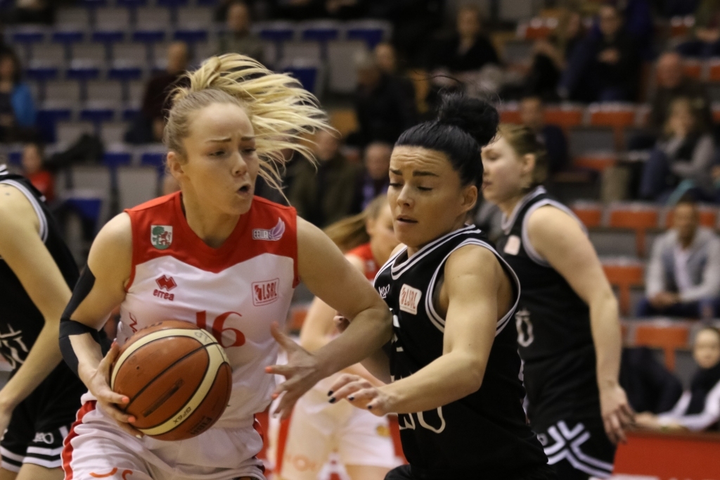 "Liepājas Papīrs"/LSSS basketbolistes LSBL pusfināla sērijas pirmajā mačā pārspēj RSU