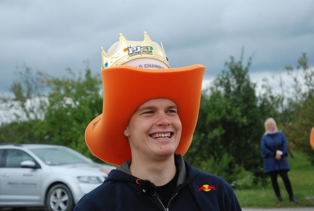 Jonass pasaules čempionāta ceturtajā posmā ieņem piekto vietu, pārtrūkstot viņa uzvaru sērijai