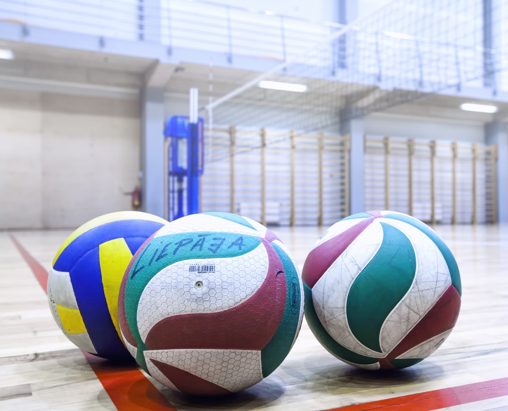 Sākies Aizputes novada čempionāts volejbolā