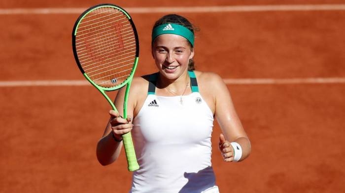 Ostapenko divos setos uzvar Makarovu un panāk neizšķirtu Federāciju kausa duelī pret Krieviju