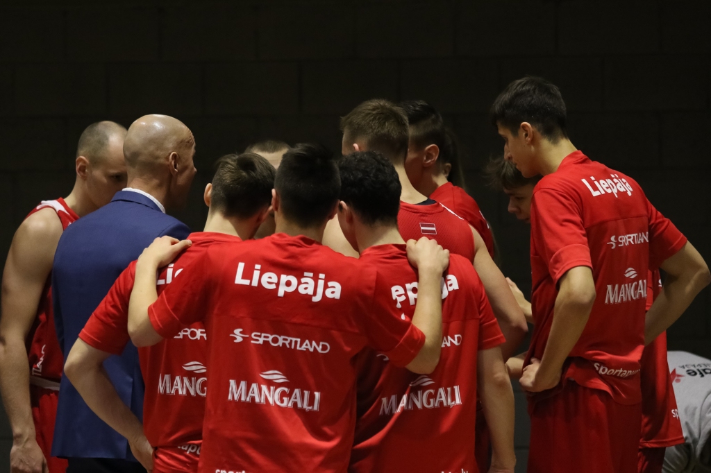 "Betsafe"/"Liepāja" izšķirošajā cīņā zaudē "Jūrmalai" un neiekļūst izslēgšanas spēlēs, kur tiek LU basketbolisti