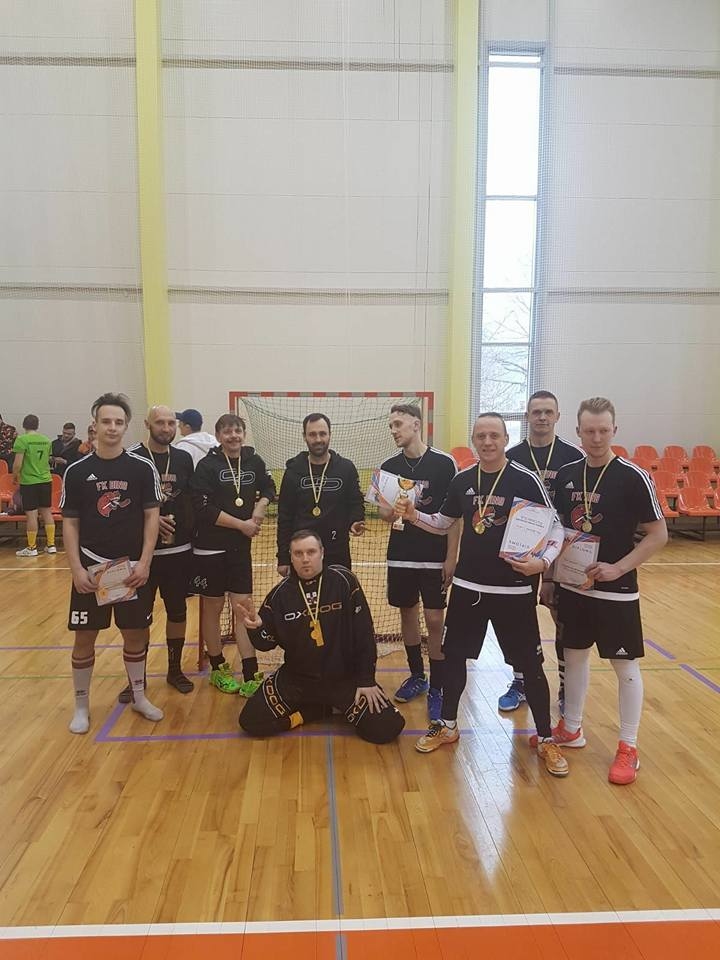 "Dino" florbolisti izcīna Aizputes novada čempiona titulu