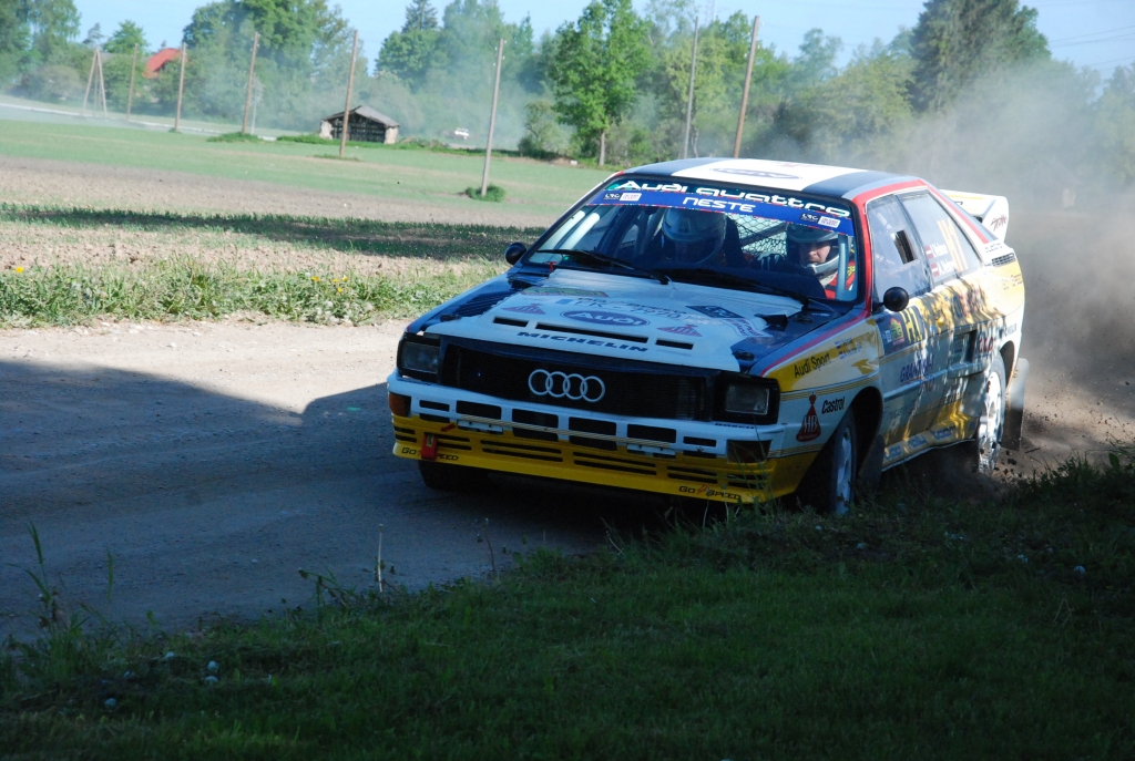 FOTO: Rallija vasaras sezonu uzsāk Talsos