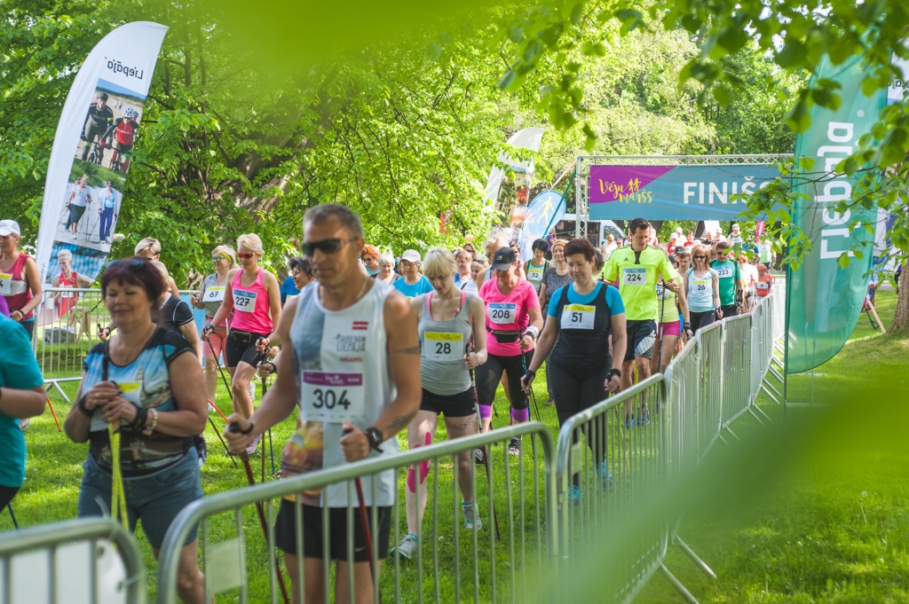 Nūjošanas festivālā "Vēju maršs" pārliecinoši triumfē liepājnieki