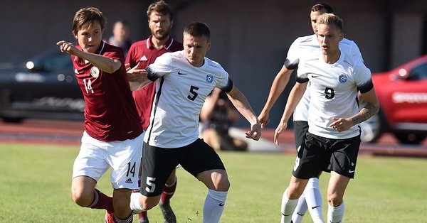 Jāņa Ikaunieka gūtie vārti ļauj Latvijas izlasei Pātelainena debijā uzveikt Igauniju