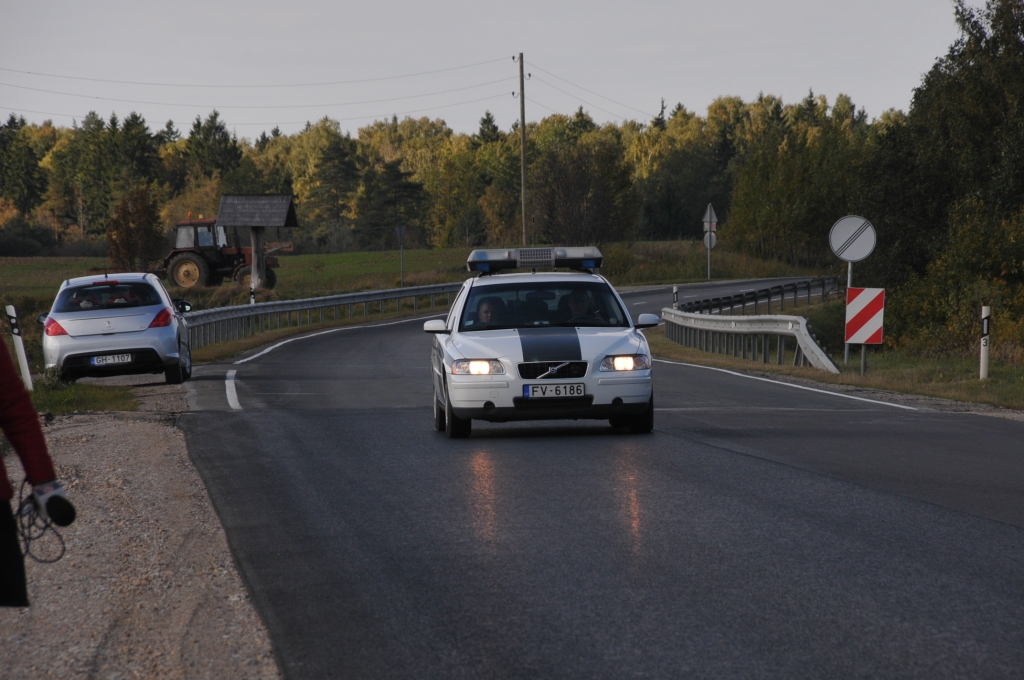 Nedēļas nogalē policija soda autovadītājus un fiksē zādzības