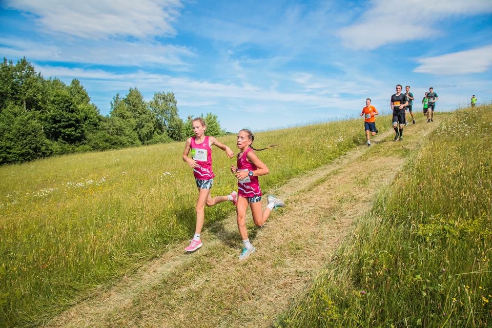 Bogdanovu ģimene pieveic Piebalgas "Stirnu buku"