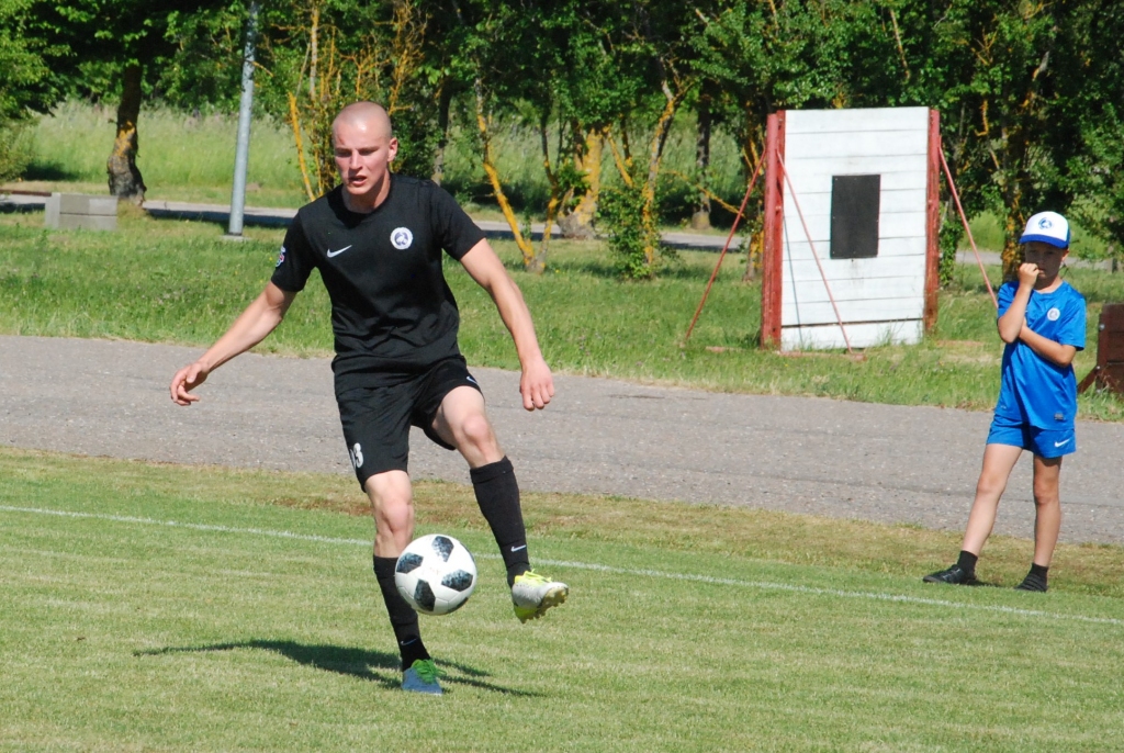 "Grobiņas SC" futbolisti uzvar Latvijas kausa izcīņas otrajā posmā