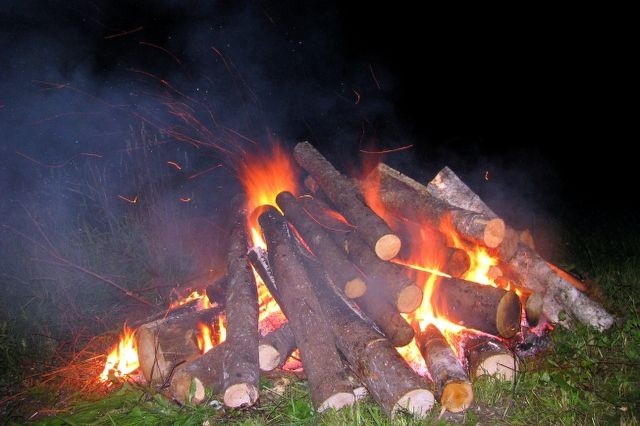 Jāņos gaidāms vēss laiks, iespējams liels vējš un lietus