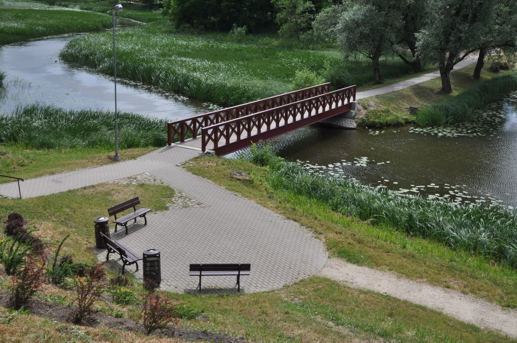 Robežtilts starp Misiņkalnu un Aizputes centru
