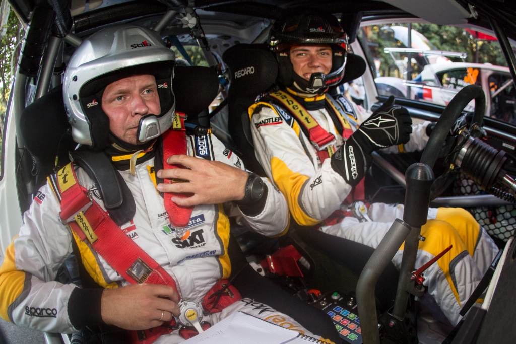 FOTO: Rallija braucējs Sesks izcīna uzvaru Romas ERČ posmā