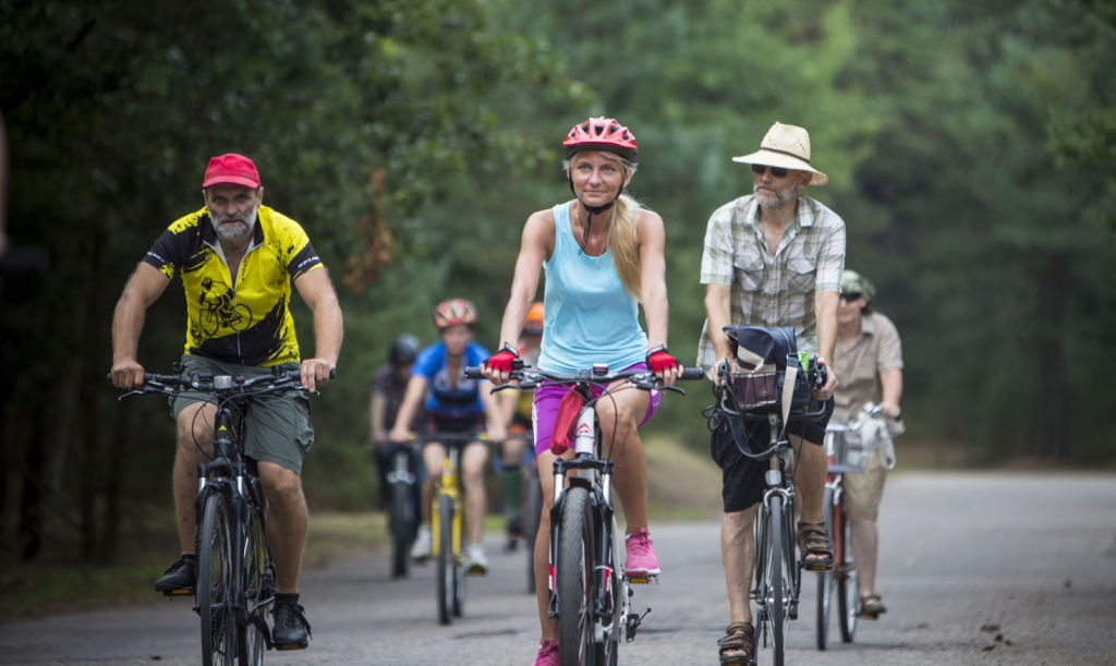 Ar zināšanu apgūšanu par velosipēda tehnisko apkopi, kā arī efektīvu braukšanu pa šoseju un mežā, turpinās gatavoties Liepājas velodienai