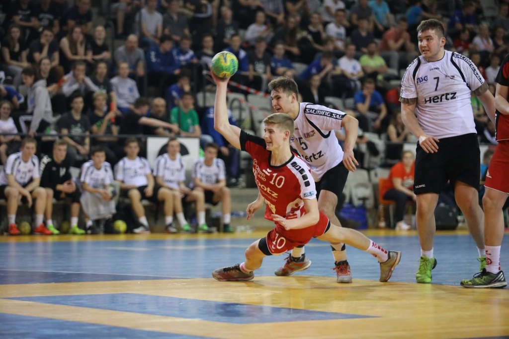 Latvijas U18 izlase kapitulē Austrijai, pa vieniem vārtiem katrs gūst arī vaiņodnieki Kristers Plūme un Jurģis Strēlis